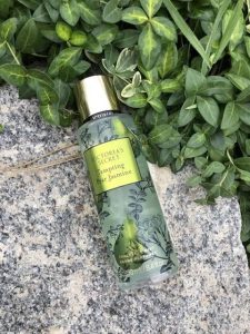بادی اسپلش تمپتینگ پیر جاسمین ویکتوریا سکرتVictoria secret New Limited Edition Succulent Garden TEMPTING PEAR JASMINE Fragrance Mist 250ml